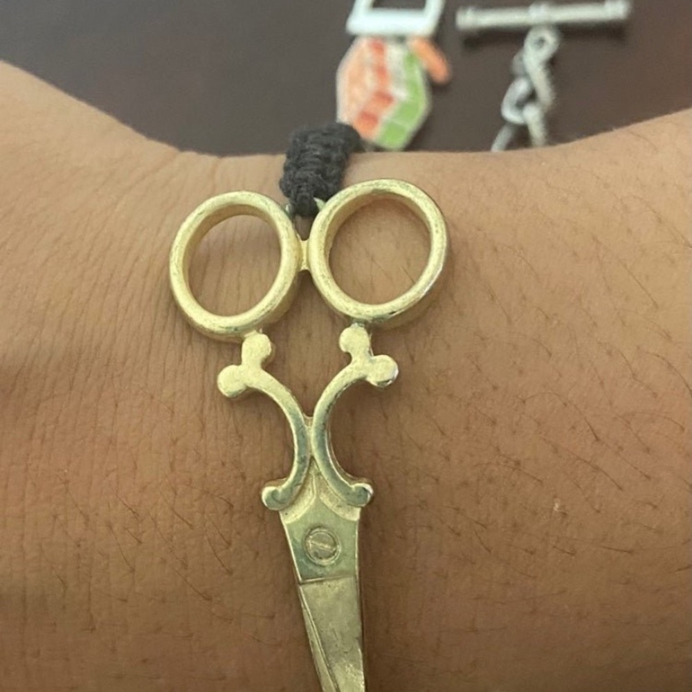 Scissors style bracelets - Picture 4 of 6